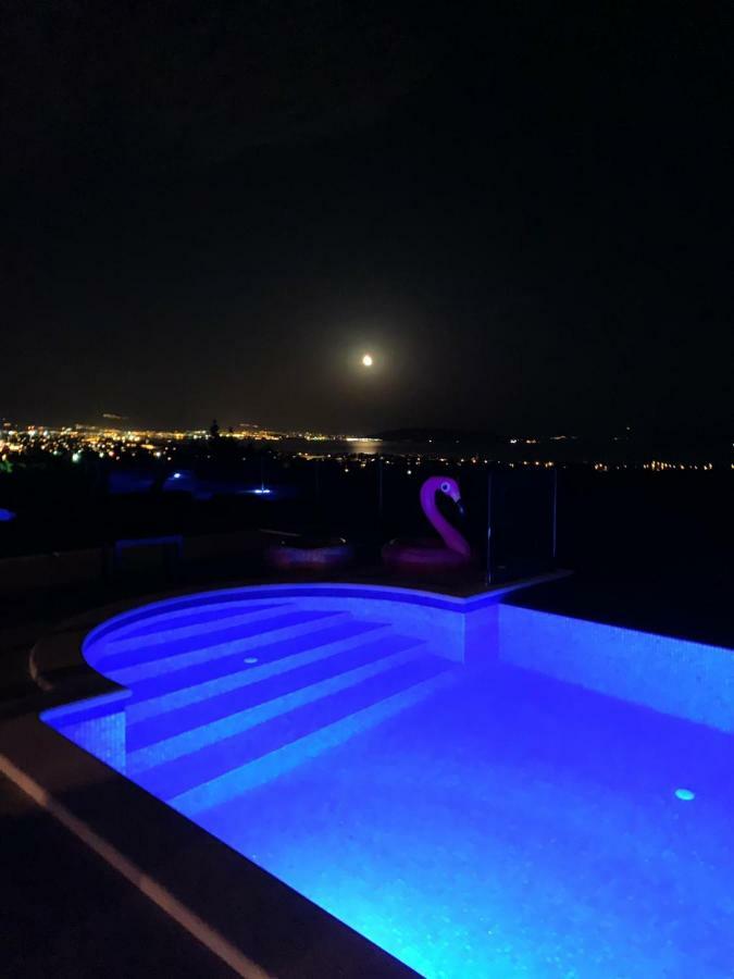 Villa Orao Kaštel Novi Exterior foto